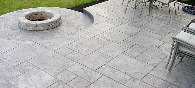 https://www.comprahormigon.com/blog/media/2018/03/Stamped-Concrete-Patio.jpg